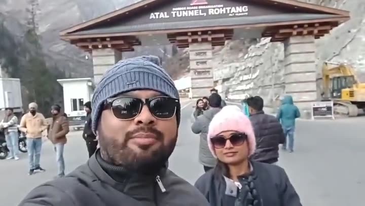 Video review: Atal Tunnel, Rohtang · couple’s trip